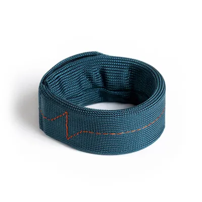 wrist weight in blue - discreet weighted wristband - against hand tremors and essential shaking - functional training from arm