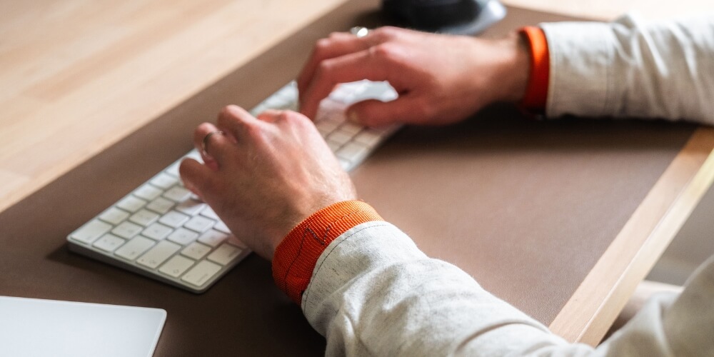 weighted-wristbands-exercises-desk-workout